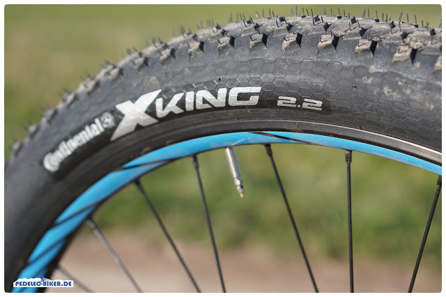 Bei 2,2'' Breite der Continental X-King-Reifen muss noch nicht Schluss sein, denn die breite Felge kann noch breitere Reifen aufnehmen. 