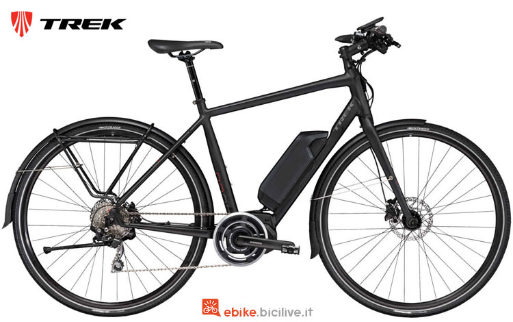 Una ebike da trekking Trek Conduit+