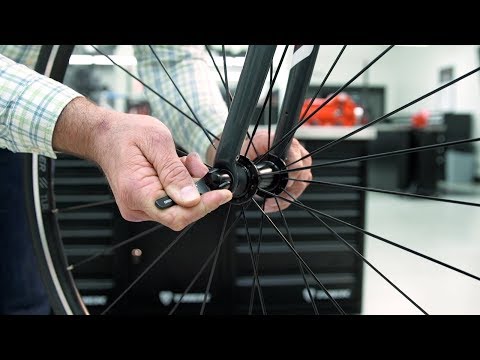 How To: Un/Install Quick Release Wheels