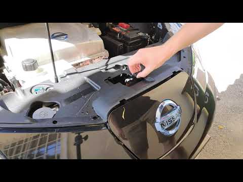 How to open a Nissan Leaf charging port manually by hand(without tools)