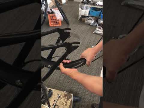How to repair the bent fender AN-EB006