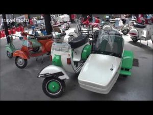 old school vespa Show Room
