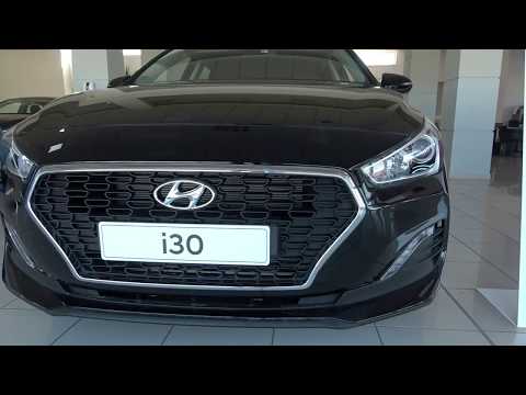 The HYUNDAI i30 Hatchback  exterior interior walkaround