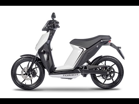 Torrot Muvi Executive 3kw Electrc Moped Static Review – Comparison with Askoll – Green-Mopeds.com