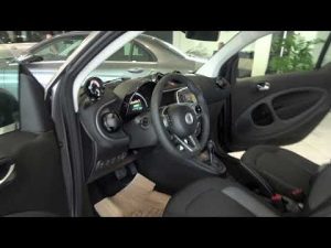 The 2020 SMART FOR TWO electic car 1 0 interior exterior walkaround