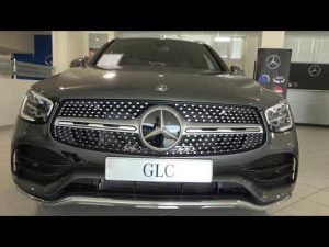 The 2020 Mercedes GLC300d SUV 2 0 interior exterior walkaround