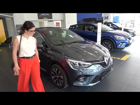 The 2020 RENAULT CLIO 1.0L interior exterior walkaround