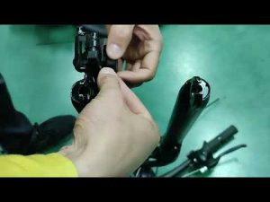 How to reinstall the brake pads when the brake pads are dropped
